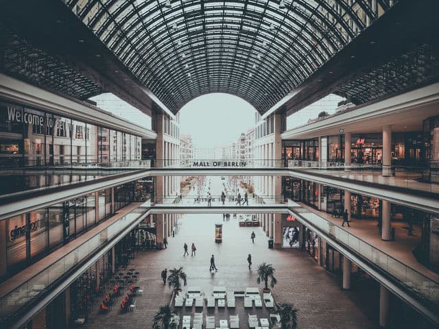 customer flow main aisle